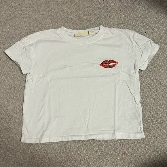 Soft Gallery Lips Tee - Picture 2 of 5